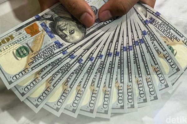 PT KONTAK PERKASA | Dolar Menguat Melewati 150 Yen Karena Outlook Suku Bunga AS Dan Jepang Berbeda PT KONTAK PERKASA